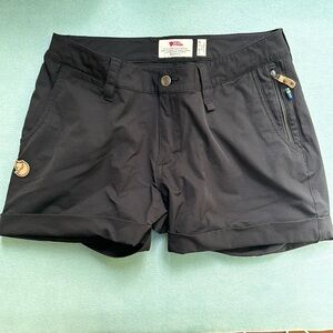 Fjällräven~ Abisko Stretch Shorts